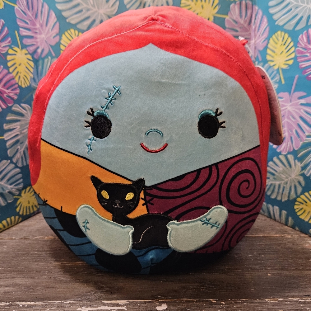 Squishmallows- NBC Sally w/ Cat